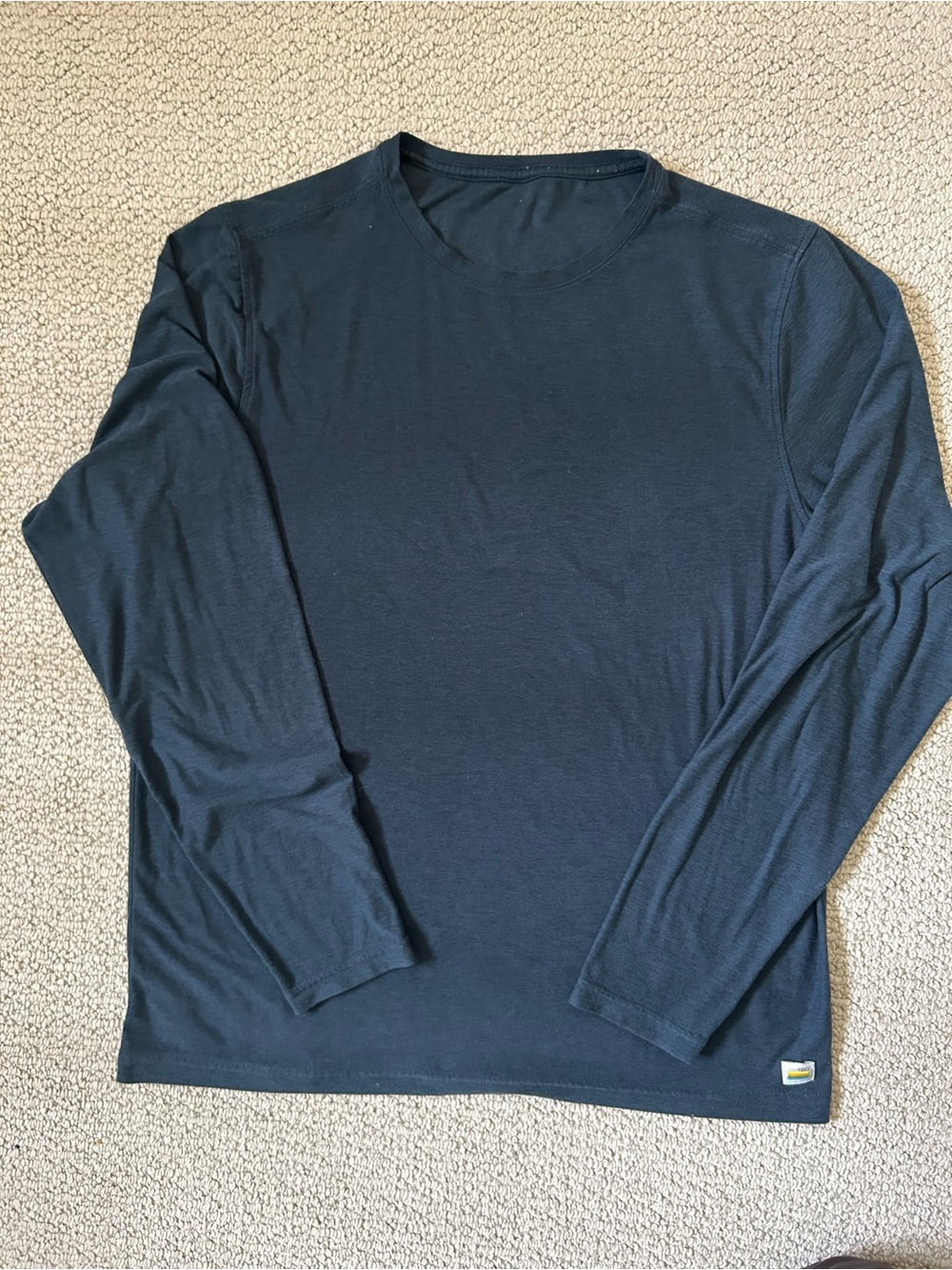 Vuori Strato Tech Long Sleeve Tee Mens L